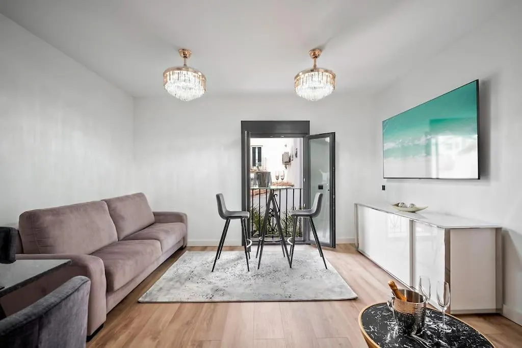 In The Heart Puerto Banus Luxurious Apartment Marbella